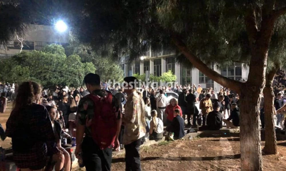 ΑΠΘ: Kορoνοπάρτι με εκατοντάδες φοιτητές χθες το βράδυ